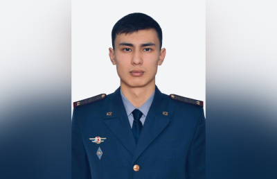 Гвардеец спас пожилую женщину из горящей квартиры в Караганде