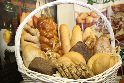 Пять торговых сетей и 32 поставщика соцтоваров наказали в Карагандинской области