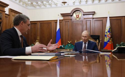 Путин на встрече с губернатором Амурской области Орловым заявил о важности трудоустройства ветеранов СВО