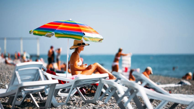 Mash: пляжи Пхукета залило мазутом после крушения контейнеровоза