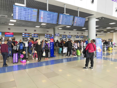 Массовая задержка самолетов в аэропорту Омска