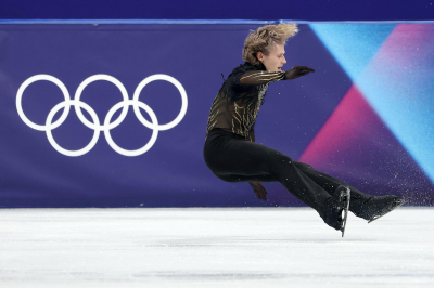 Как Малинин потерпел сенсационное поражение на Олимпиаде. Фотогалерея