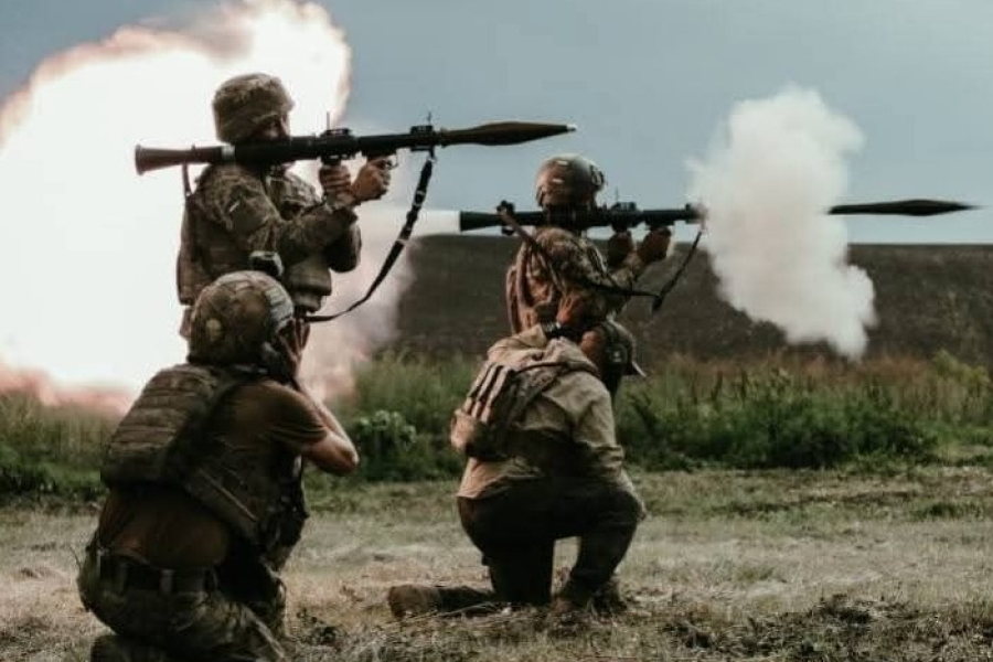 Удар дронов-&laquo;Марсиан&raquo;, наводчица на Крымском мосту: ВСУ атакуют РФ 8 апреля