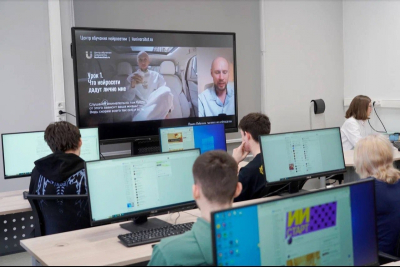 Две тысячи студентов колледжей обучат работе с искусственным интеллектом