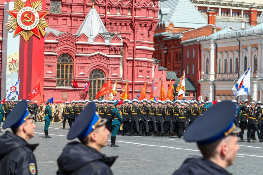 Военный парад в честь Дня Победы пройдет без военной техники
