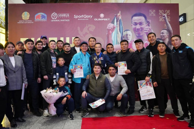 В Астане встретили чемпиона мира по греко-римской борьбе Айдоса Султангали