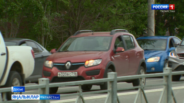 В Казани проверяют соблюдение нового ГОСТ на номера с флагом России