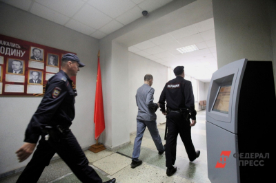 Экс-мэра Сургута Филатова обвиняют в подкупе на 130 млн рублей: признал вину