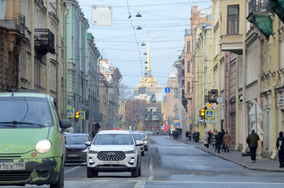 В Петербурге предложили ввести зеленые номерные знаки для электромобилей