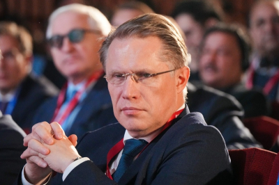 &laquo;Спасибо за мужество&raquo;: Мурашко поздравил врачей Новороссии с профессиональным праздником