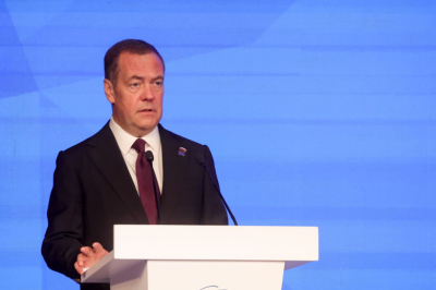 Медведев посетил Новороссийск и провел совещание с командованием ВМФ