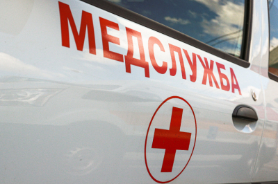 Мать с ребенком чудом выжили после падения в лифте