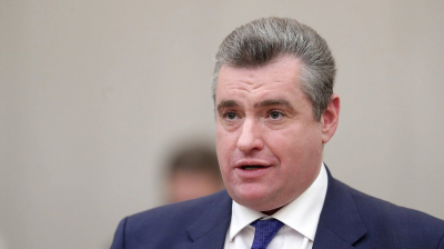 Слуцкий назвал обвинения США охотой на ведьм