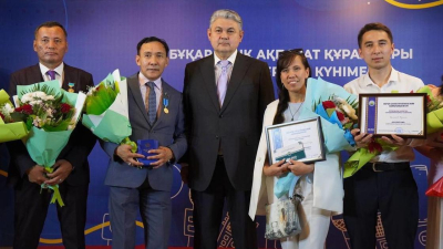 Журналистам ВКО вручили премии в профессиональный праздник