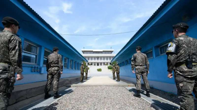 Северная Корея строит стену вдоль границы с Южной