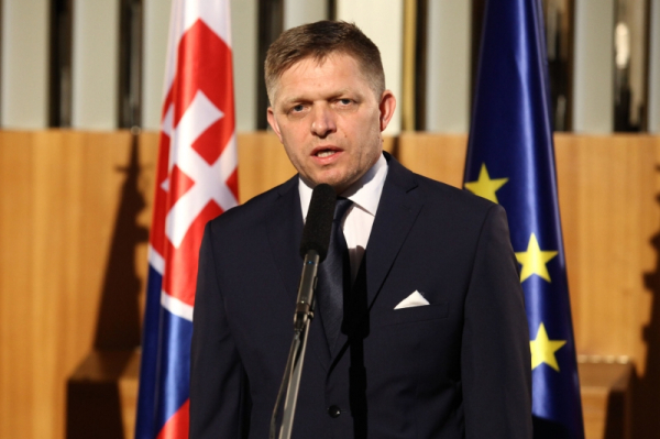 Фицо заявил, что санкции ЕС делают Россию еще более самодостаточной