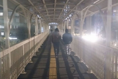 В Атырау пешеходный переход превратился в «тёмное место»