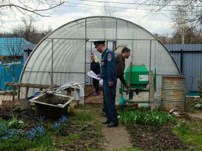 &laquo;Весной количество пожаров удваивается&raquo;: в Казани прошел рейд инспекторов МЧС