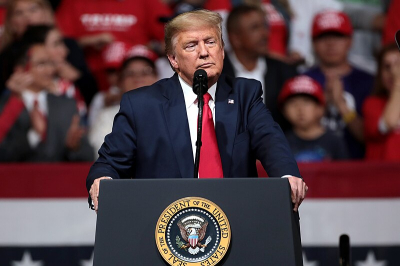 La Croix: Мерц и Макрон из-за файлов Эпштейна отдали Гренландию Трампу